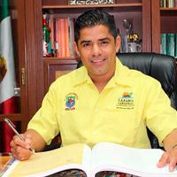 Sale de prisión exalcalde de Lázaro Cárdenas que fue captado en video con "La Tuta"
