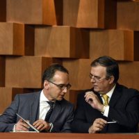 Sería 'un gran error” que EU cumpla sus amenazas en Venezuela, dice Ebrard
