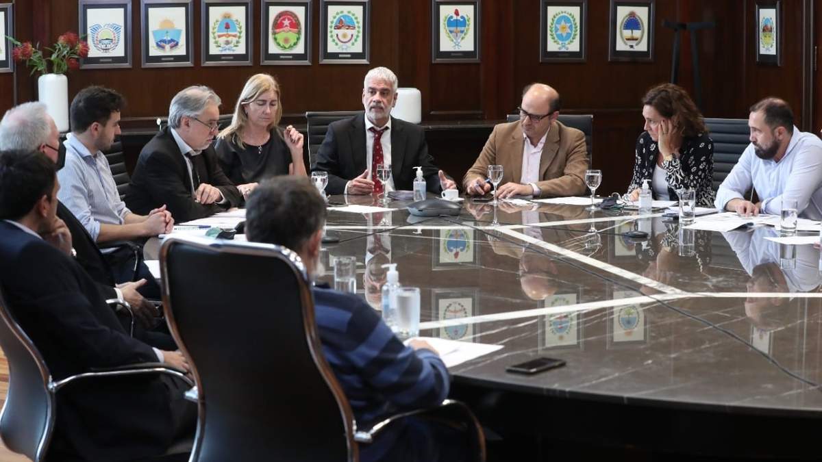 Imágenes de la reunión. Fuente: (Twitter)