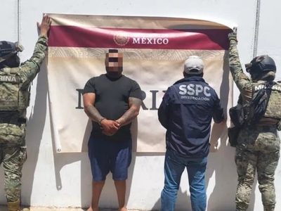 Detienen en Bahía de Kino a “4-40”, presunto miembro del Cártel Jalisco Nueva Generación