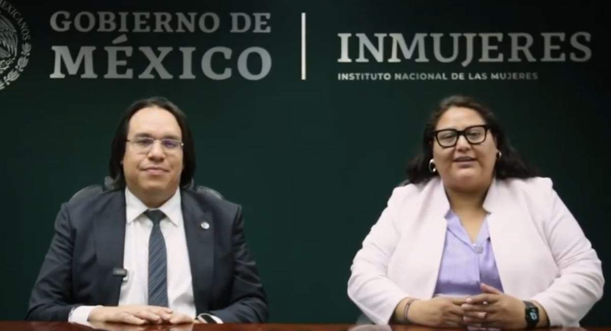 El fiscal Víctor Antonio de Jesús Hernández y la secretaria de las Mujeres, Citlalli Hernández