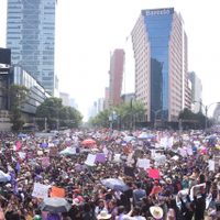 Marcharon, gritaron, cantaron, tumbaron… todo para hacerse oír en el 8M