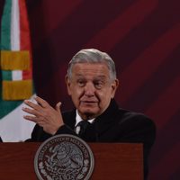 AMLO niega que exista iniciativa para modificar Ley de Aviación Civil