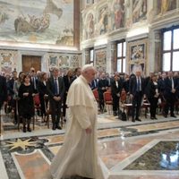 El Papa defiende la objeción de conciencia ante el aborto y pide a farmacéuticos no ser "cómplices"