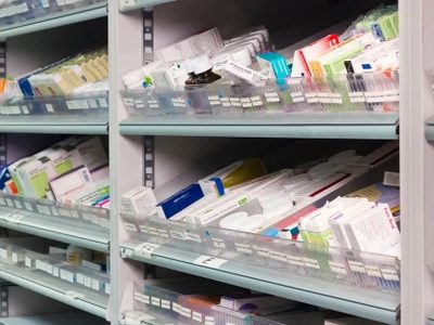 Adiós a las restricciones de 2012: cómo es el nuevo régimen para patentar medicamentos en Argentina