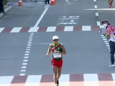 José Leyver llegó en el lugar 15 en la caminata de 50 kilómetros