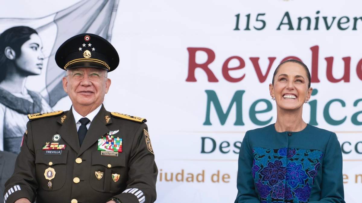 La presidenta Claudia Sheinbaum en el desfile de la Revolución Mexicana