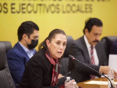 Claudia Sheinbaum acusa que la Reforma Energética promovida por Peña Nieto fragmentó a la CFE