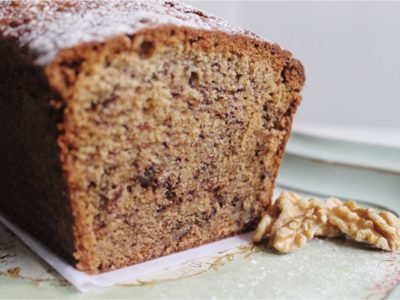Torta de banana con nueces sin harinas refinadas: una opción más esponjosa y sana para disfrutar con mates