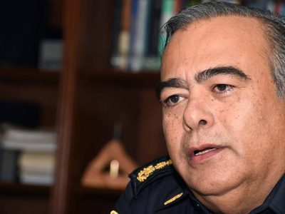 Captan en Washington a Raymundo Collins, investigado por uso indebido de atribuciones (Video)