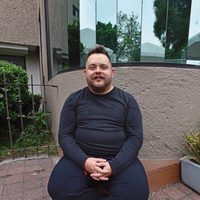 Dos décadas de Rodrigo de la Cadena: “Bohemios del mundo, ¡uníos!”