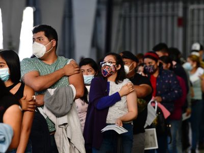 México rompe récord de contagios diarios de covid-19 y rebasa los tres millones de casos