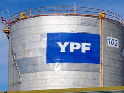 YPF busca producir gas natural licuado en la provincia de Tierra del Fuego