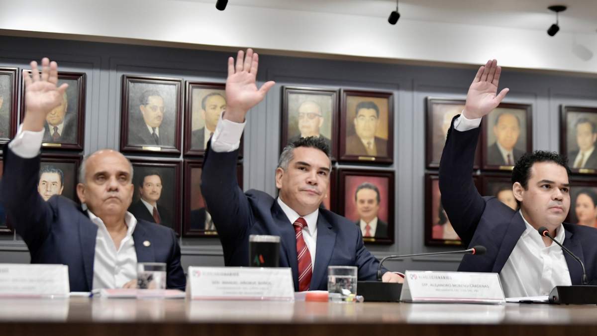 Votación en el Consejo Político Nacional del PRI