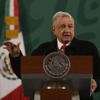 Apagón afectó a 400 mil usuarios dice AMLO y descarta boicot