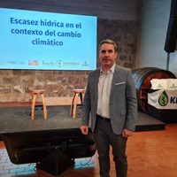 "Trabajo para que en 20 años, Mendoza siga teniendo agua"