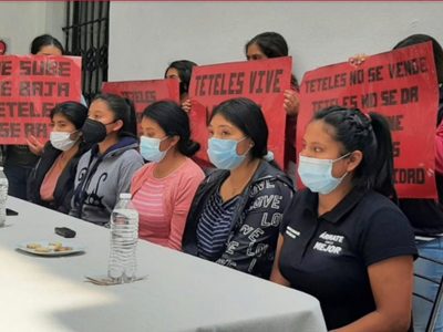 Mueren durante protesta dos mujeres normalistas en Puebla