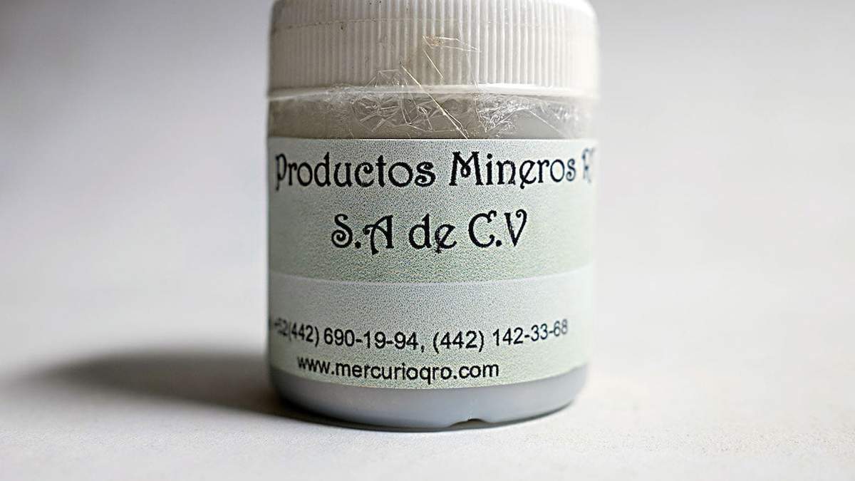 Medio kilo de mercurio en un envase de 40 ml
