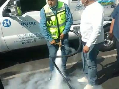 Dan prisión preventiva a sujeto que roció gas durante protesta en la CDMX