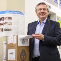 El peronista Alberto Fernández gana la presidencia de Argentina; Macri admite la derrota