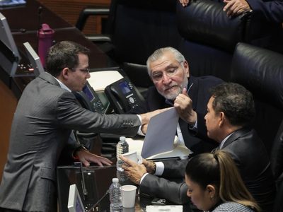 Entre hermetismo y secrecía arranca la sesión del Senado sobre la posible salida de Gertz