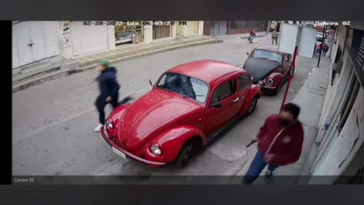 Cámaras de seguridad captaron el momento en que los asaltantes huían