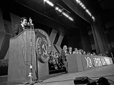 Democracia en México, la última  utopía comunista