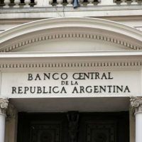 El Gobierno de Mendoza irá a la Justicia para dejar sin efecto las restricciones del Banco Central