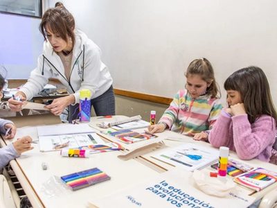 Chicos de escuelas primarias de Neuquén compartieron talleres de programación y robótica en vacaciones
