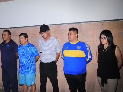 Policía detiene al presidente del equipo salvadoreño de fútbol por estampida que dejó 12 muertos