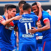 Cruz Azul asegura pase a la Liguilla tras derrotar 2-1 a Pumas