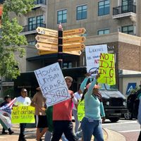Florida: entran en vigor las leyes antiinmigrantes y sobre armas impulsadas por Ron DeSantis