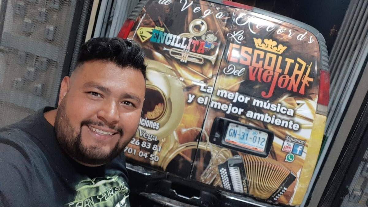 Erick Vega, uno de los 3 hombres asesinados junto a una cancha de fútbol, era vocalista y dueño de grupos musicales
