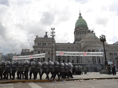 Infraganti: identificaron a ocho jóvenes que habrían llevado a cabo el ataque en el Congreso