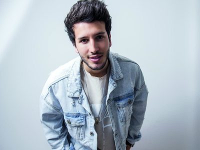 ¡Diablos, señorito! Sebastián Yatra confunde a sus fans con esta nueva "amistad". ¿Habrá historia?
