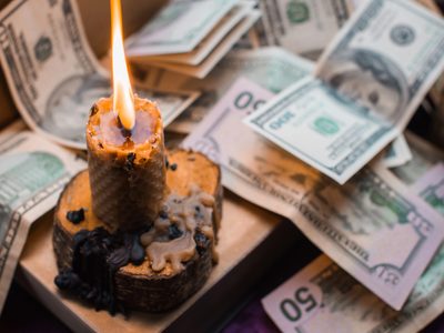 Con 1 producto muy común en el hogar: el ritual que tenés que realizar para eliminar la mala suerte con el dinero