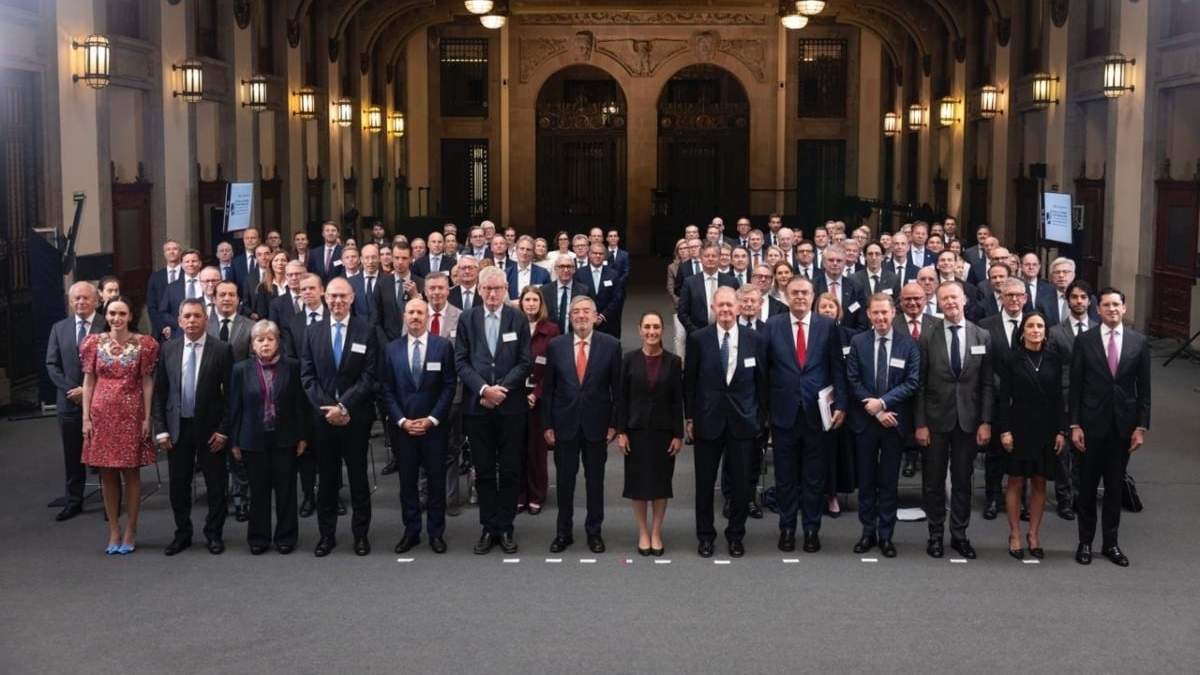 La presidenta Claudia Sheinbaum con los empresarios