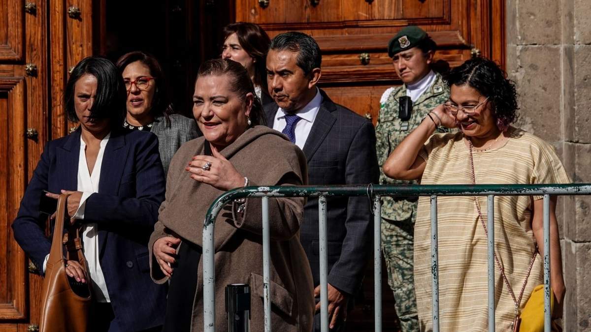 Guadalupe Taddei a su salida de Palacio Nacional