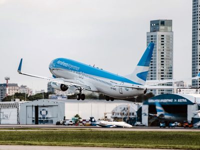 Aerolíneas Argentinas ya ofrece “tarifas flexibles” para volar