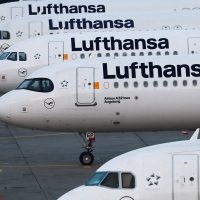 Lufthansa echará a 4.000 empleados y serán reemplazados por IA