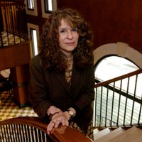 España otorga nacionalidad a la poeta nicaragüense Gioconda Belli