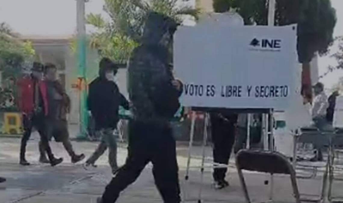 Robo de paquetes electorales en Tlapanalá, Puebla