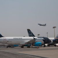 Embargan bienes de Mexicana luego de amparo interpuesto por pilotos