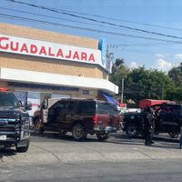 Empresario secuestrado es rescatado tras persecución en Guadalajara