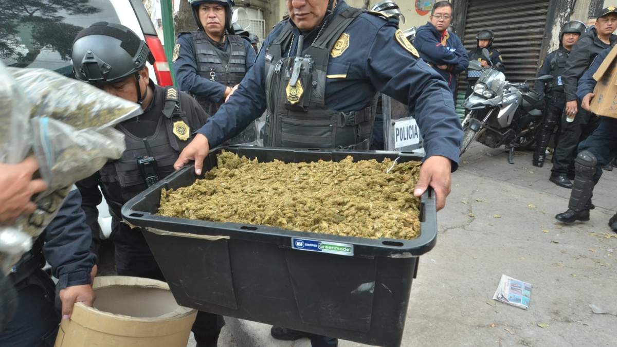 Un operativo policiaco en Tepito