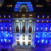 El Gobierno reducirá el consumo de luz en todos los edificios públicos