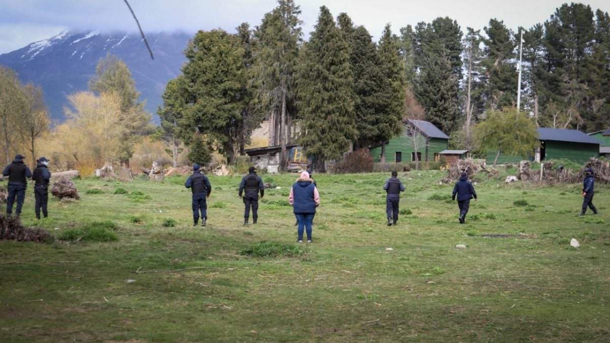 Desesperada búsqueda de un joven en Bariloche. Fuente: (Twitter)