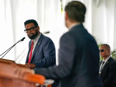 Guyana tomará medidas enérgicas contra el contrabando de oro desde Venezuela