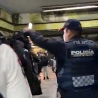 Policía de la CDMX agrede a reporteros y camarógrafos de Imagen, Televisa y Multimedios
