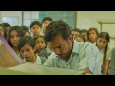 “Radical”, con Eugenio Derbez, una historia de esperanza